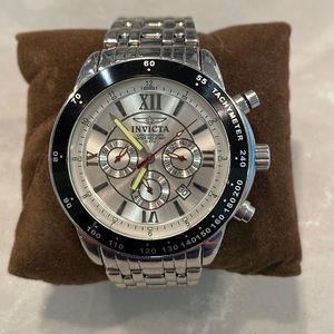 Invicta mens watch - gently used